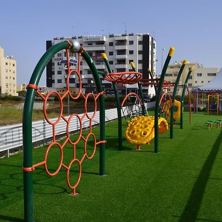 Alora Apartments Larnaca Exterior foto