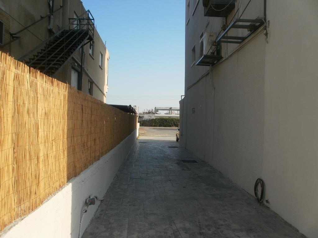 Alora Apartments Larnaca Exterior foto