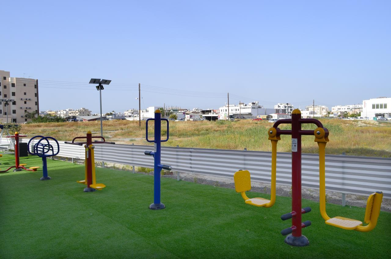 Alora Apartments Larnaca Exterior foto