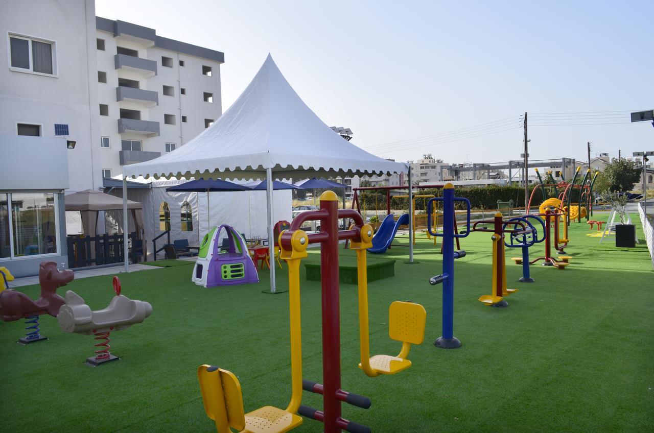 Alora Apartments Larnaca Exterior foto
