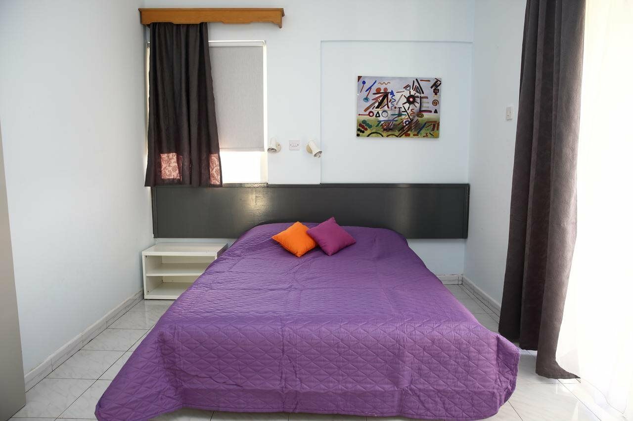 Alora Apartments Larnaca Exterior foto