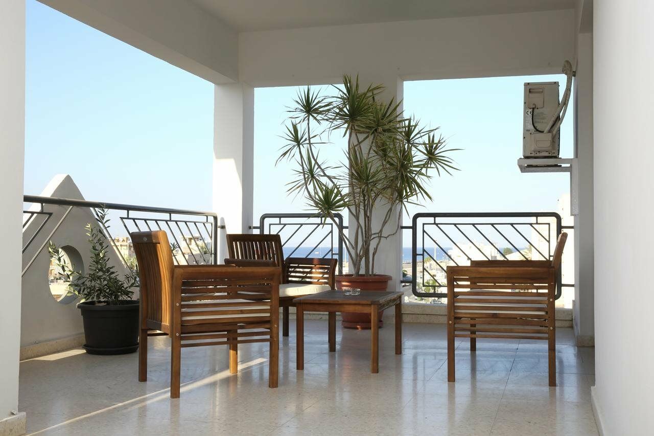 Alora Apartments Larnaca Exterior foto